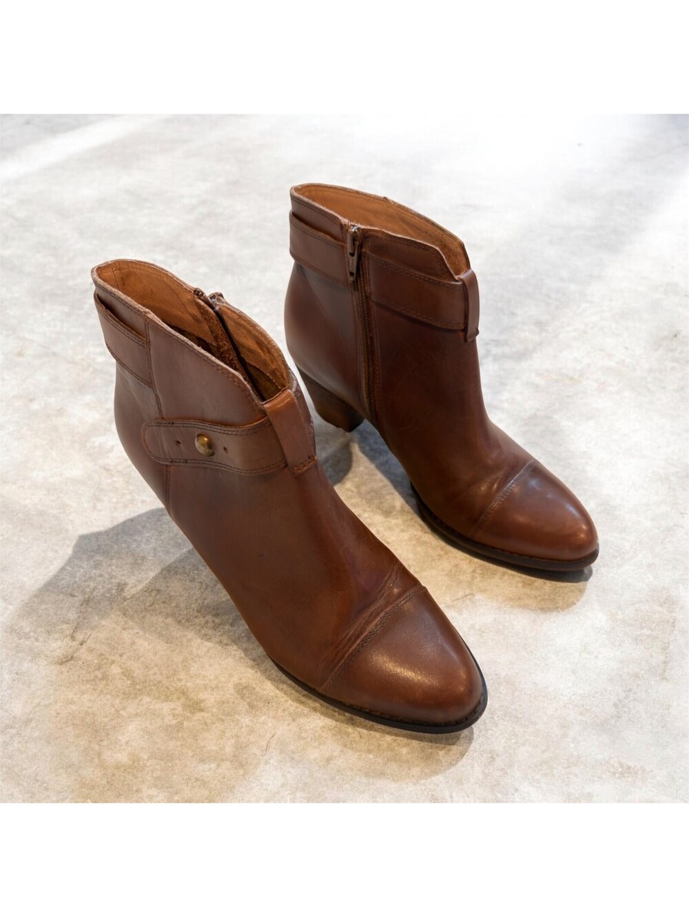 Corso Como Women’s Size 10M Brown Leather Ankle Booties Side Zip Low Heel Boots